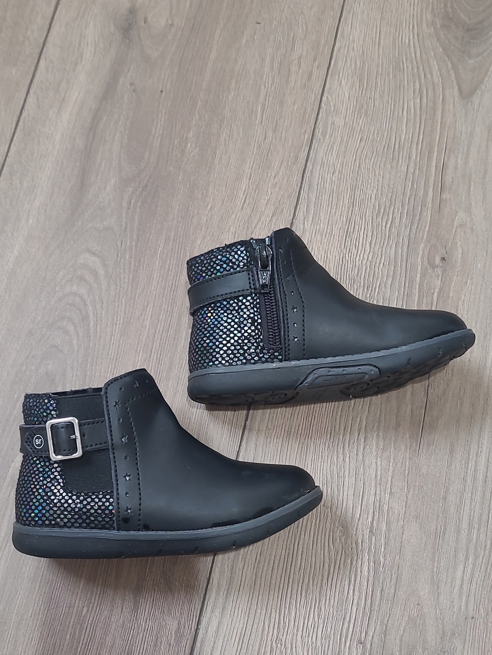 Stride Rite Children's Black Ankle Boots with Iridescent Detail. Size 8w
